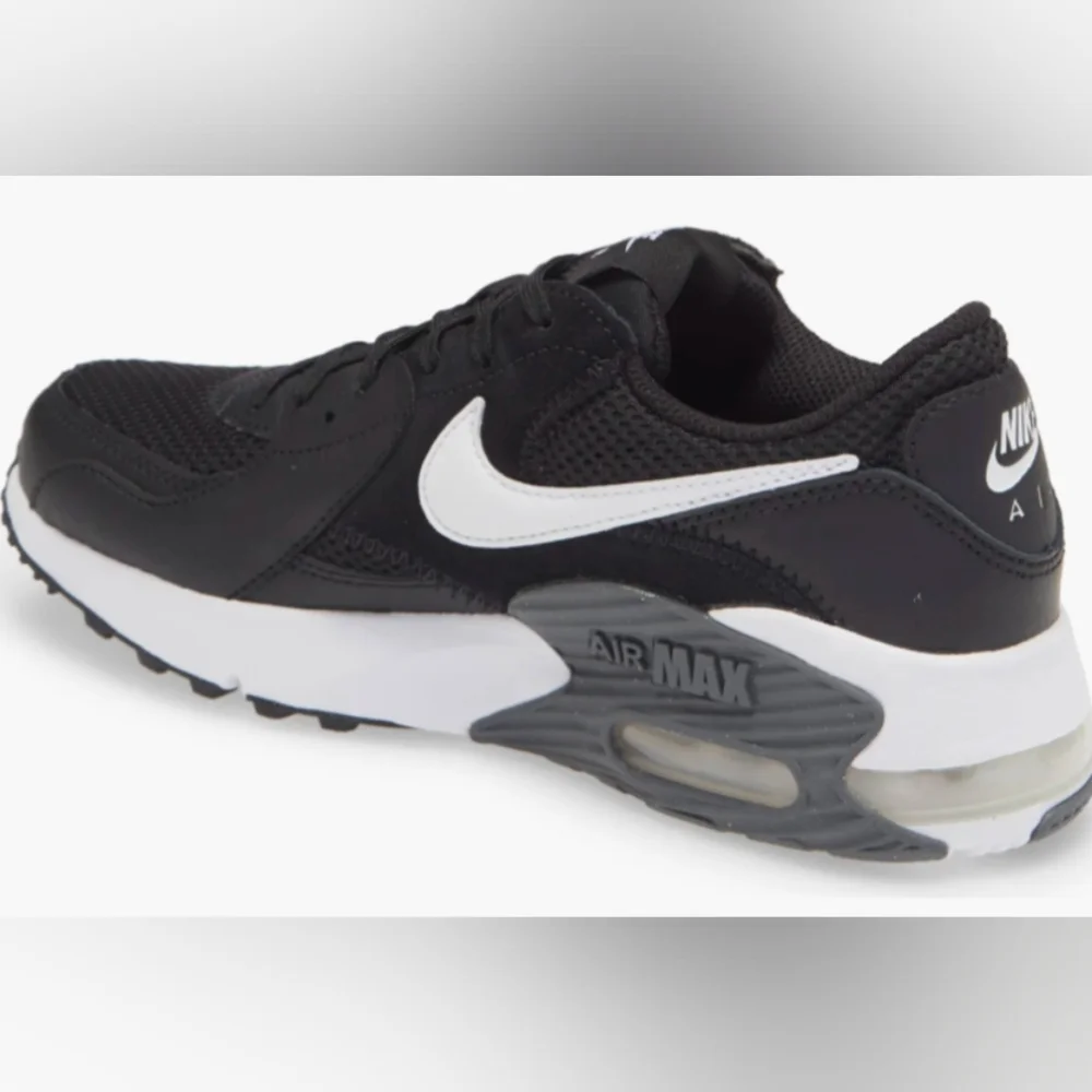 Nike Air Max Excee Sneakers Wmn's Size 7M Like New - Picture 4 of 8